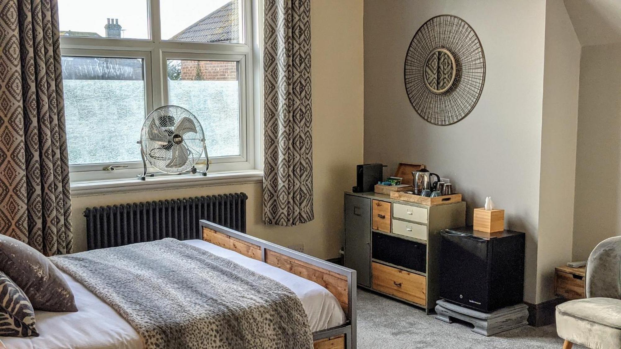 Oaklands Guest House Weymouth Oda fotoğraf